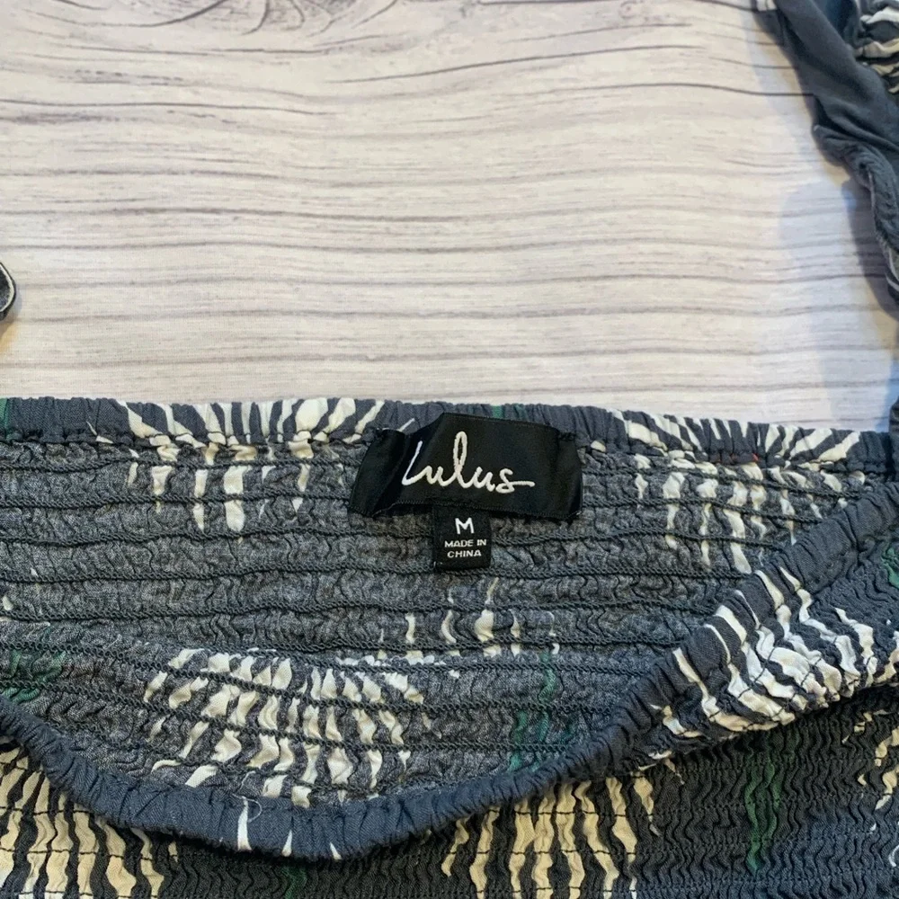 Lulus Top Medium - Picture 2 of 2